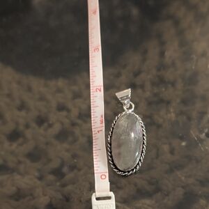 Elegant Silver Pendant with Oval Stone